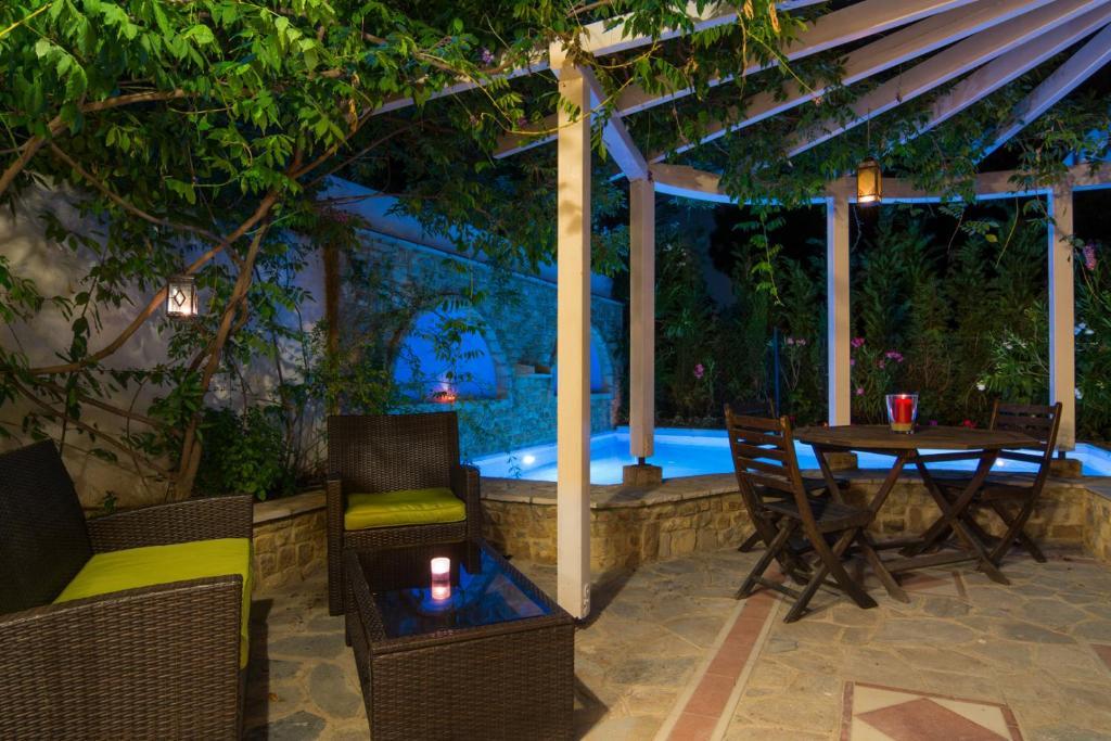 Maria Elena Villas Neos Marmaras Rum bild